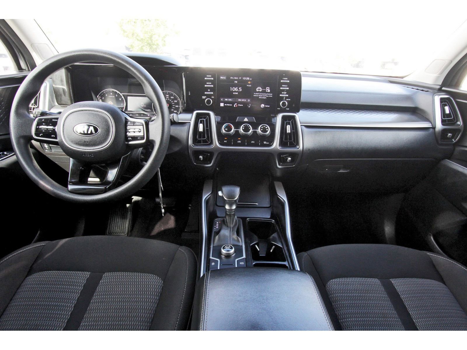 Used 2021 Kia Sorento LX image 12