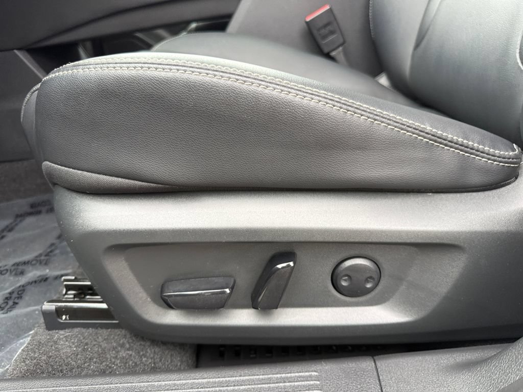 Used 2023 Nissan Rogue SL w/ SL Premium Package FWD image 10