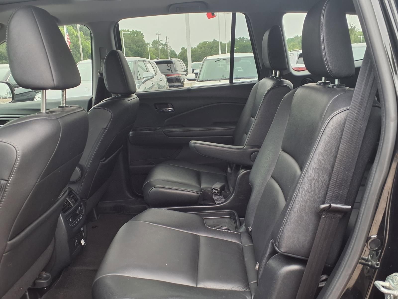 Used 2022 Honda Pilot Touring image 18