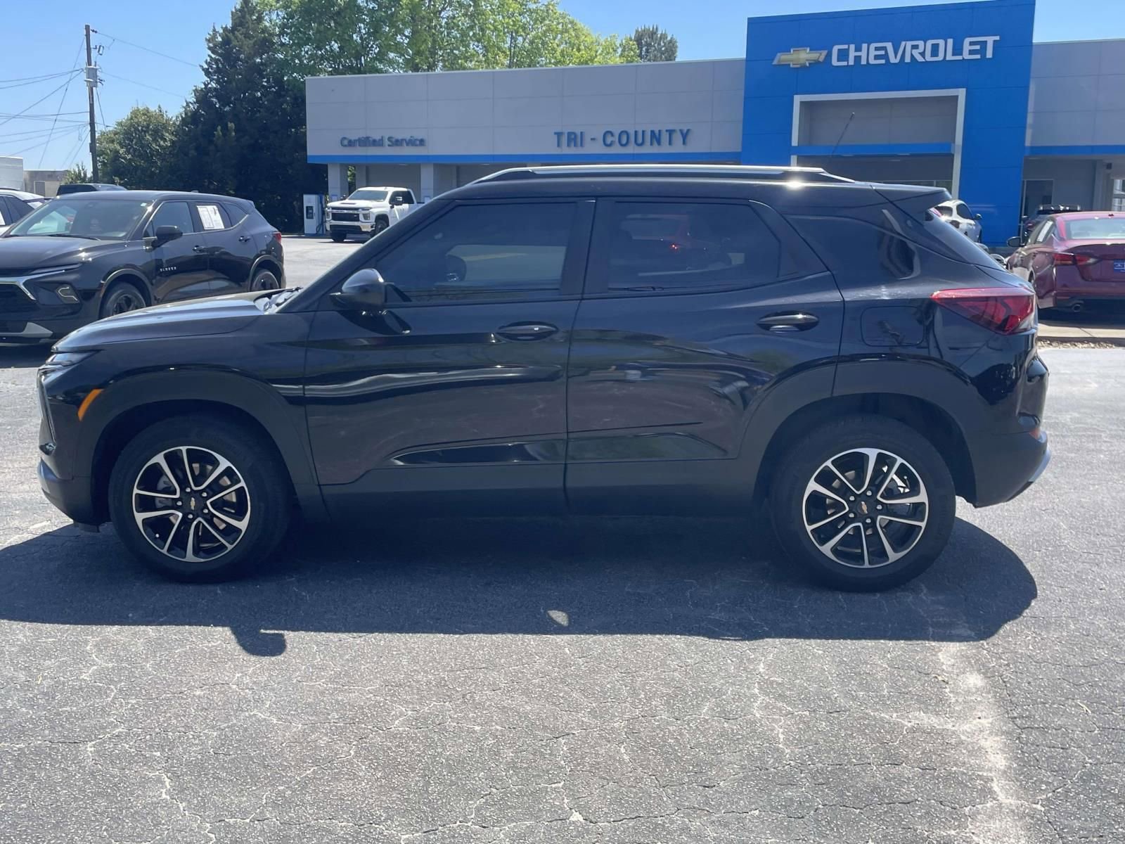 Used 2025 Chevrolet TrailBlazer LT w/ Convenience Package image 6