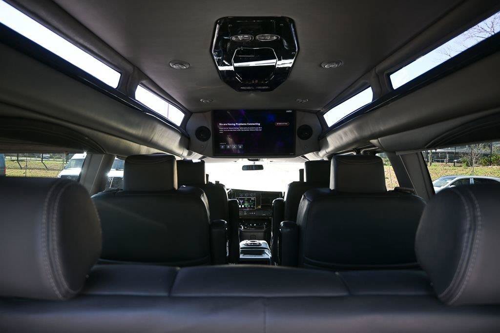 Used 2023 Chevrolet Express 2500 Extended RWD image 6