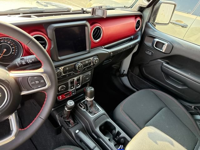 Used 2023 Jeep Wrangler Rubicon AWD/4WD image 10