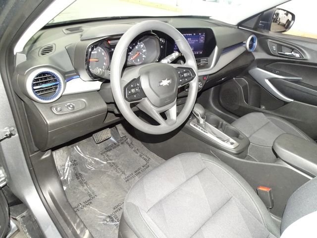 Used 2024 Chevrolet Trax LS image 20