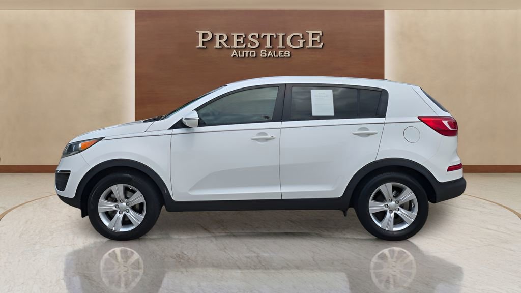 Used 2013 Kia Sportage LX FWD image 2