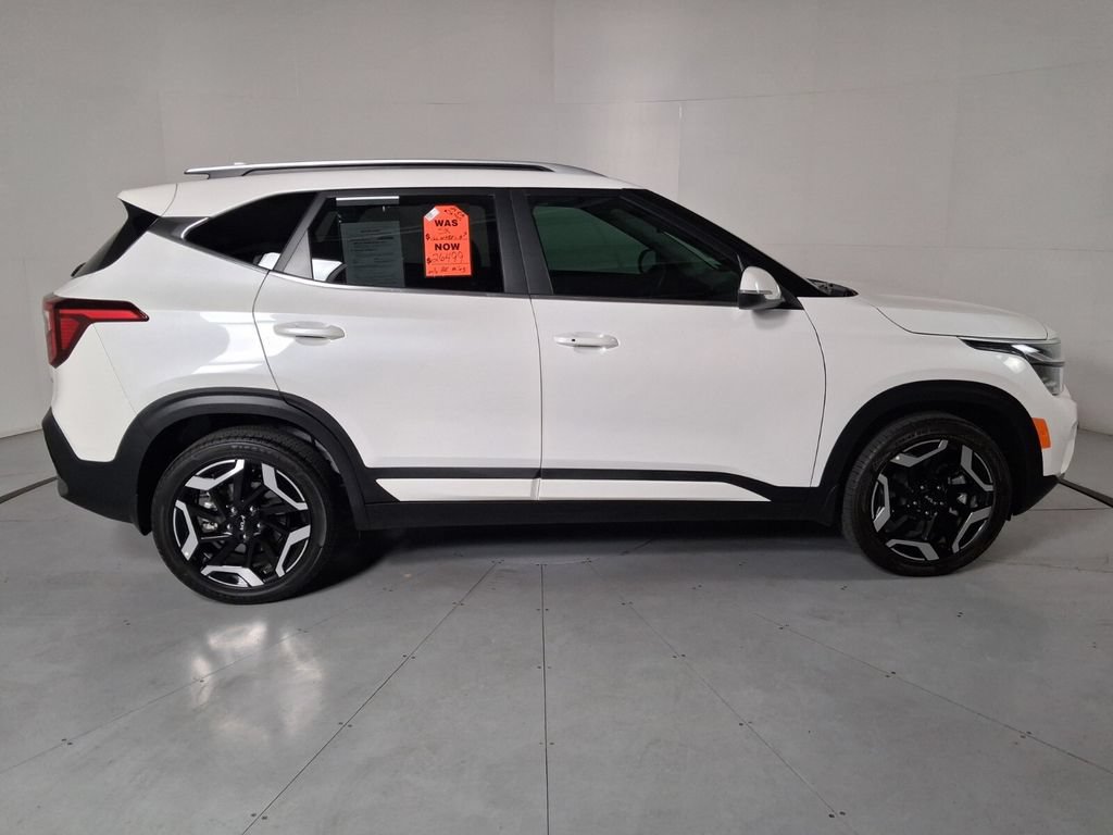 Used 2024 Kia Seltos SX AWD/4WD image 3