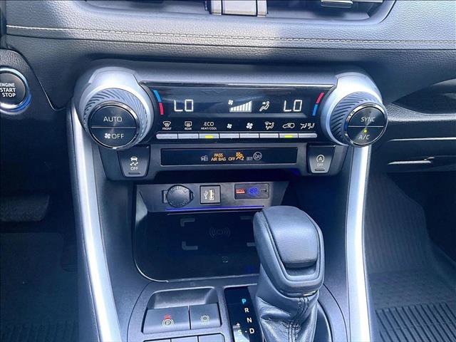 Used 2024 Toyota RAV4 XLE w/ Convenience Package FWD image 24