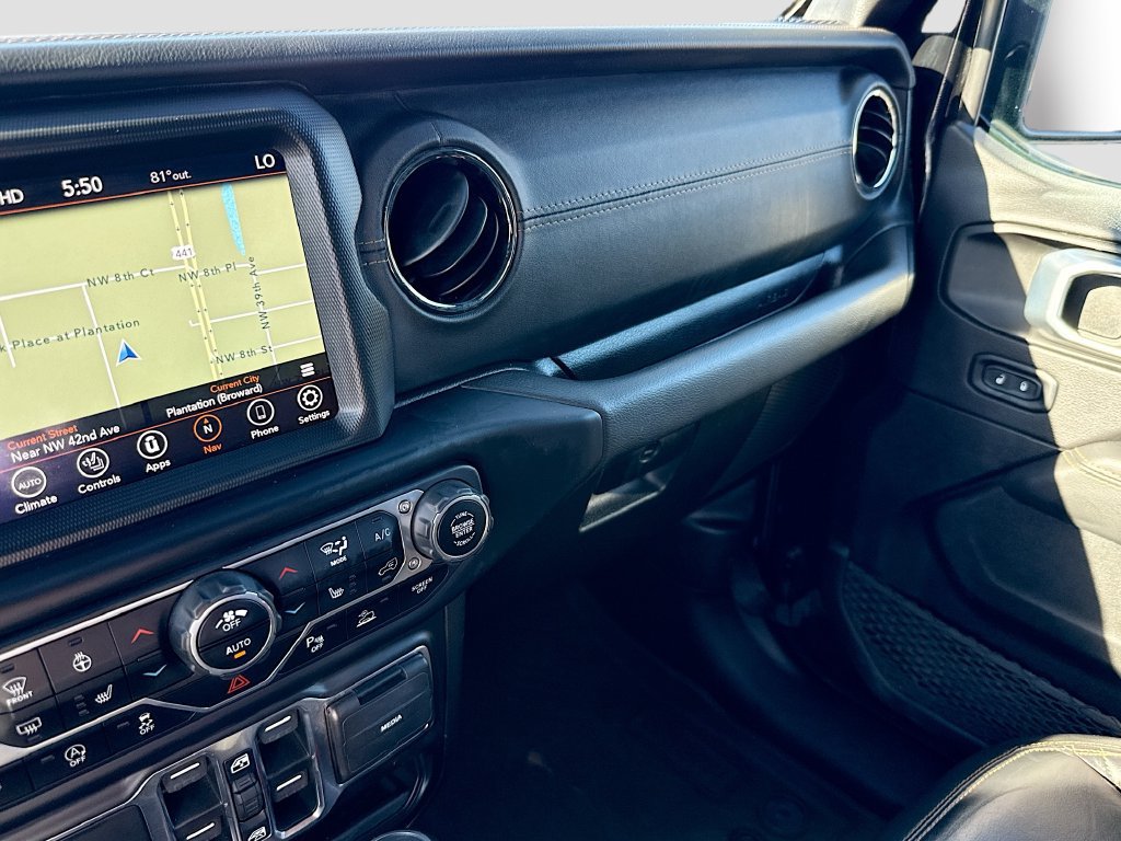 Used 2022 Jeep Wrangler Unlimited Sahara AWD/4WD image 24
