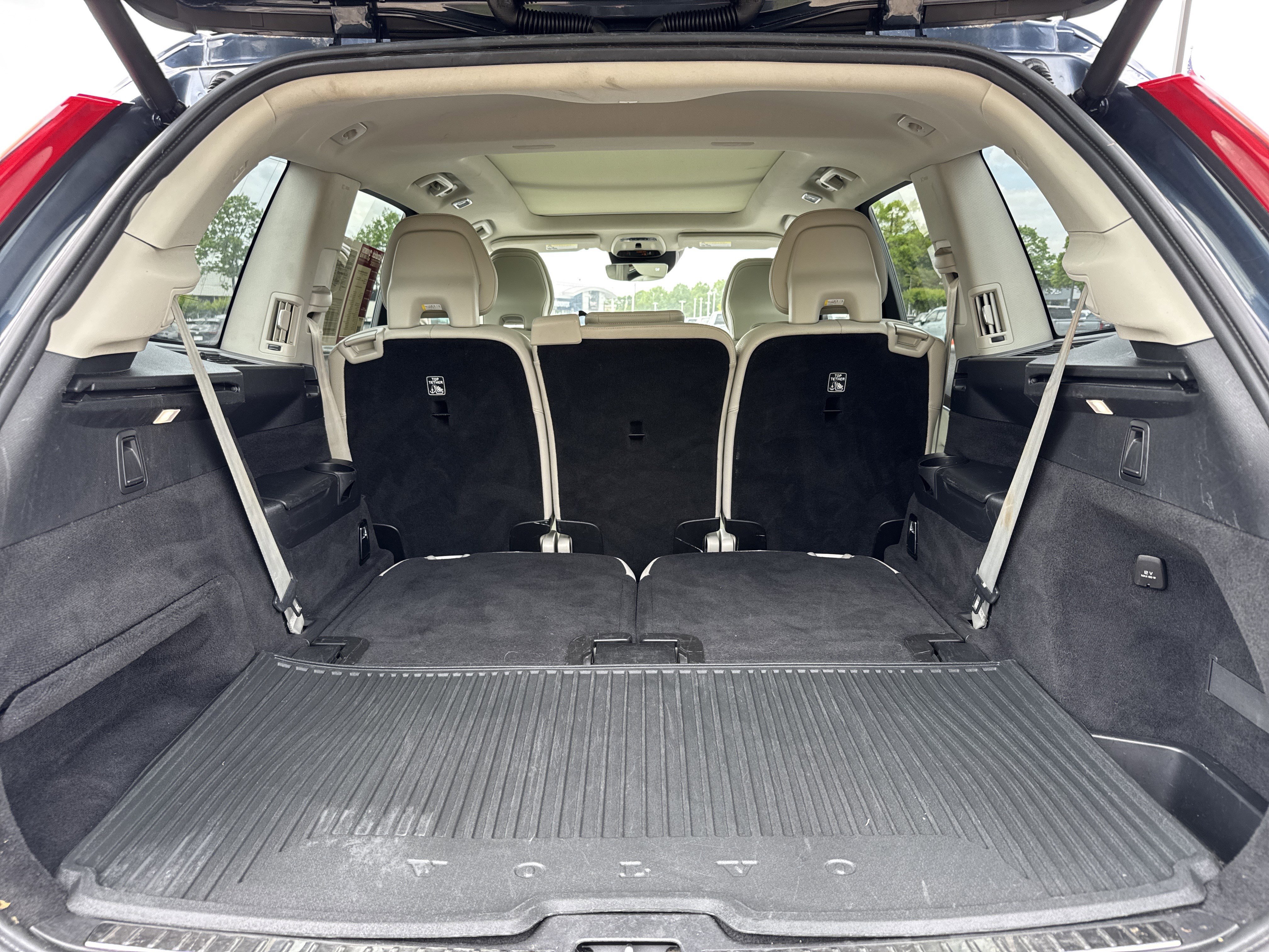 Used 2019 Volvo XC90 T6 Momentum w/ Advanced Package AWD/4WD image 34