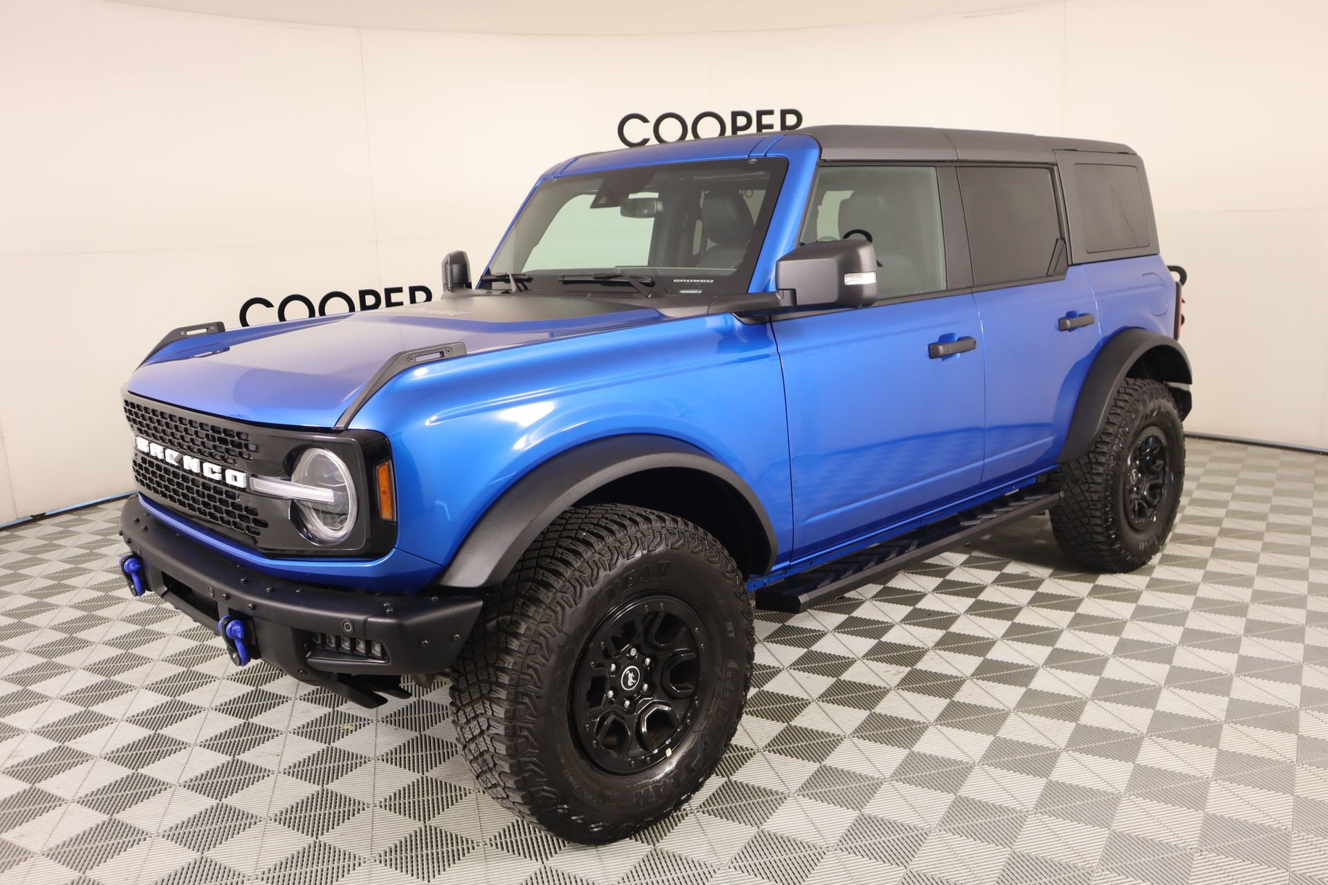 Used 2024 Ford Bronco Wildtrak image 11