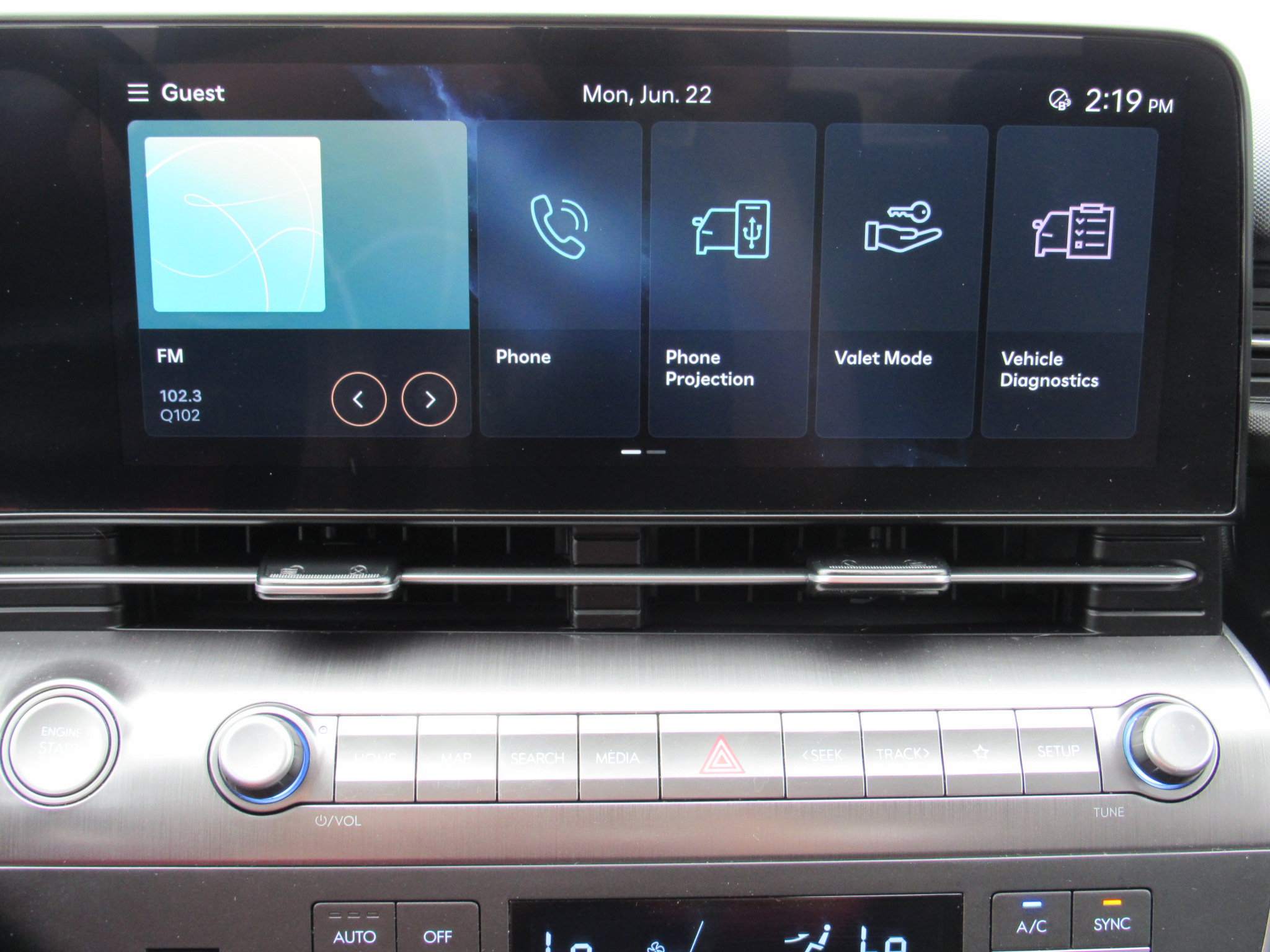 Used 2025 Hyundai Kona SEL AWD/4WD image 23