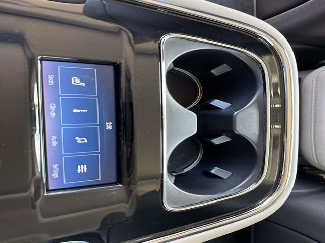 Used 2022 Lincoln Navigator Reserve image 19