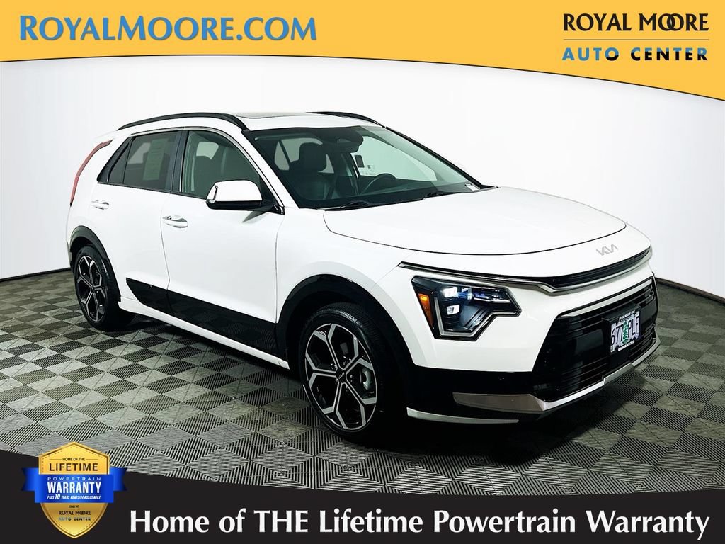 Used 2023 Kia Niro SX Touring FWD image 1