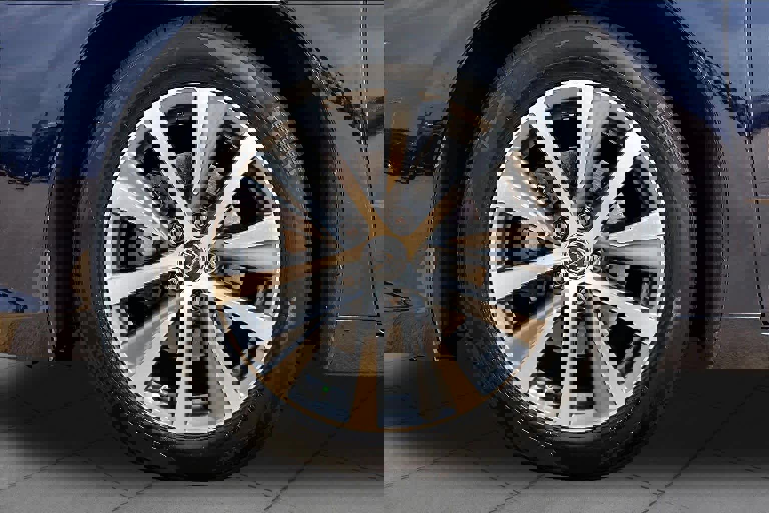 Used 2019 Lexus ES 350 w/ Accessory Package 2 FWD image 11