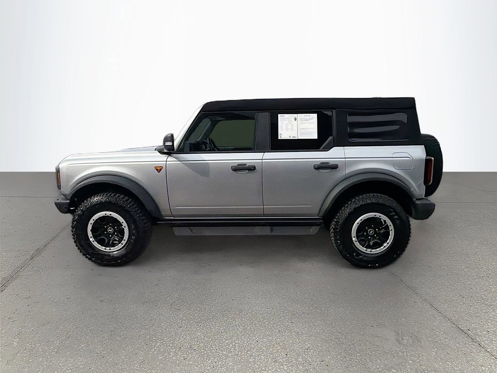 Used 2024 Ford Bronco Badlands image 8
