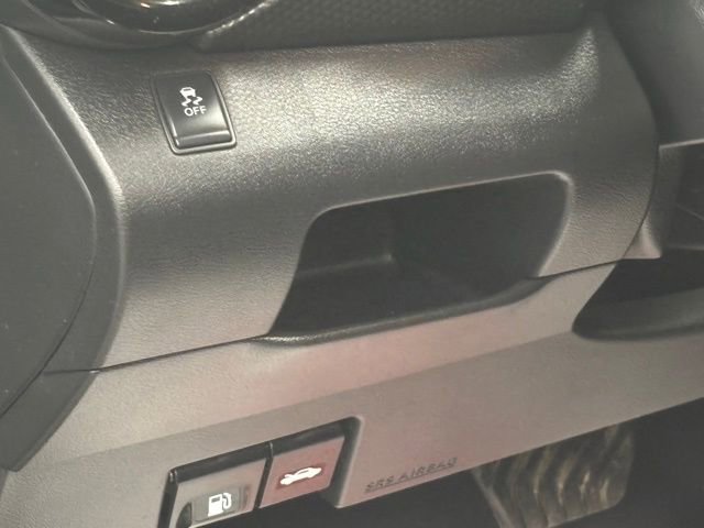 Used 2019 Nissan Kicks SV image 16