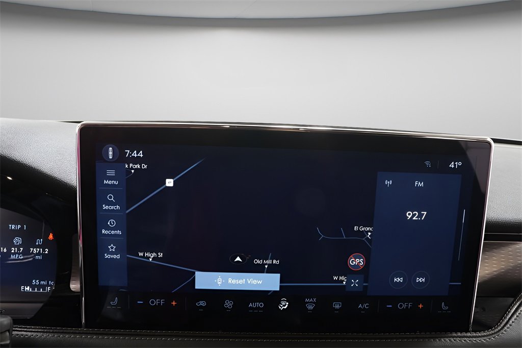 Used 2023 Lincoln Corsair Reserve image 15