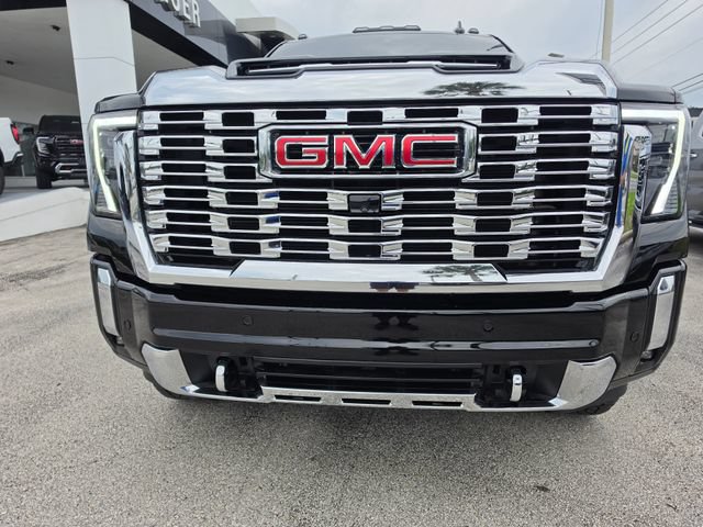 Used 2024 GMC Sierra 2500 Denali w/ Denali Reserve Package AWD/4WD image 8