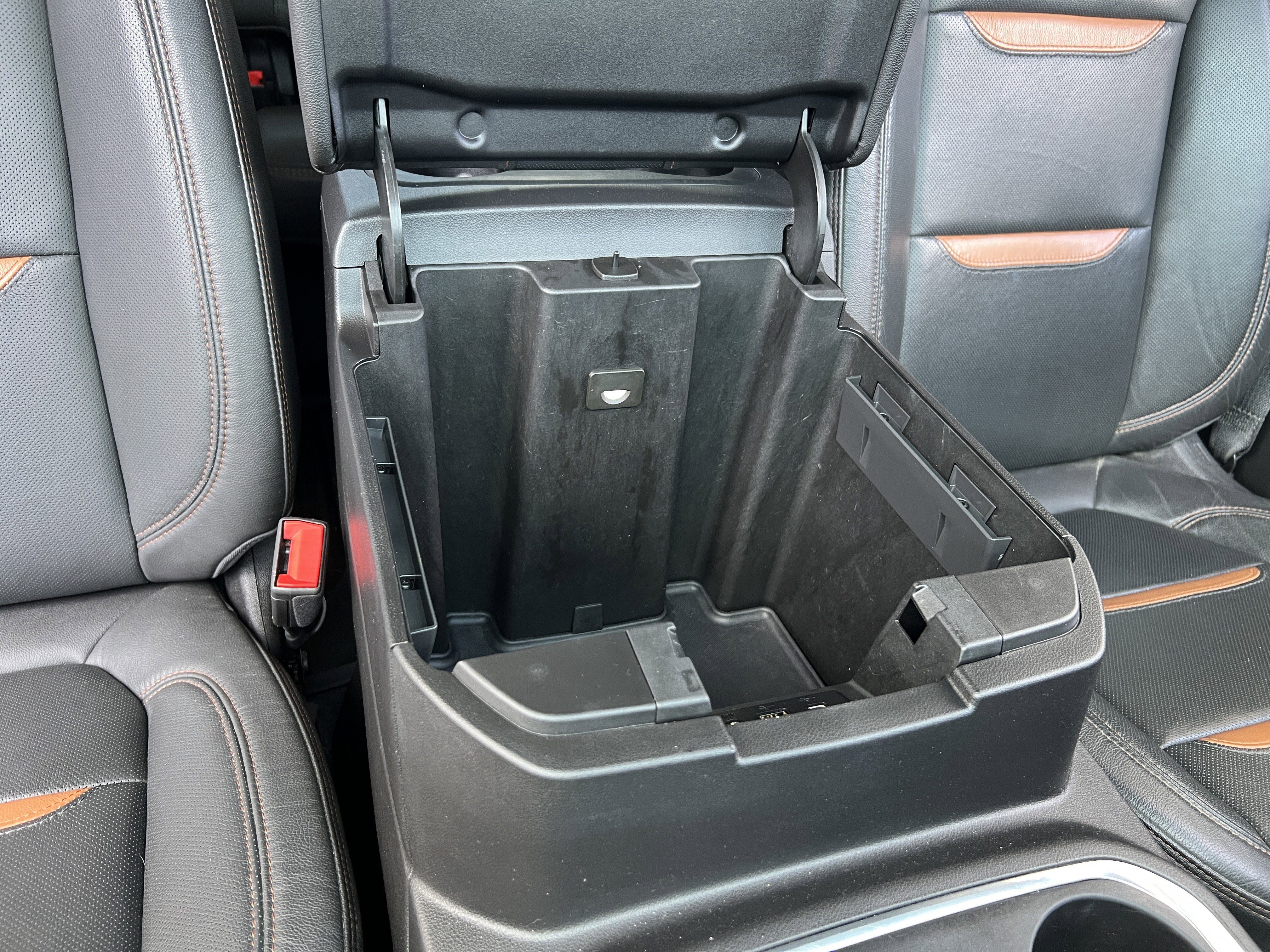 Used 2019 GMC Sierra 1500 AT4 w/ AT4 Premium Package AWD/4WD image 24