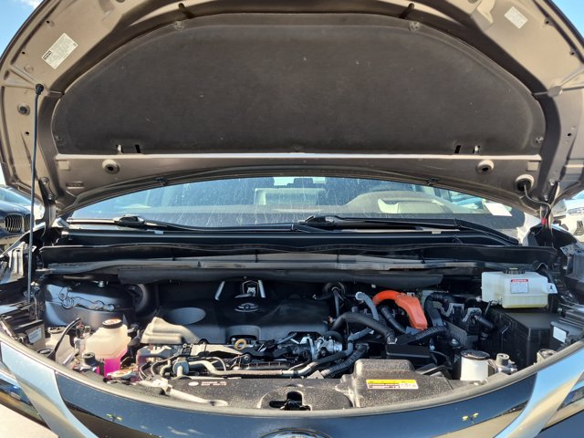 Used 2024 Toyota Sienna Platinum AWD/4WD image 25