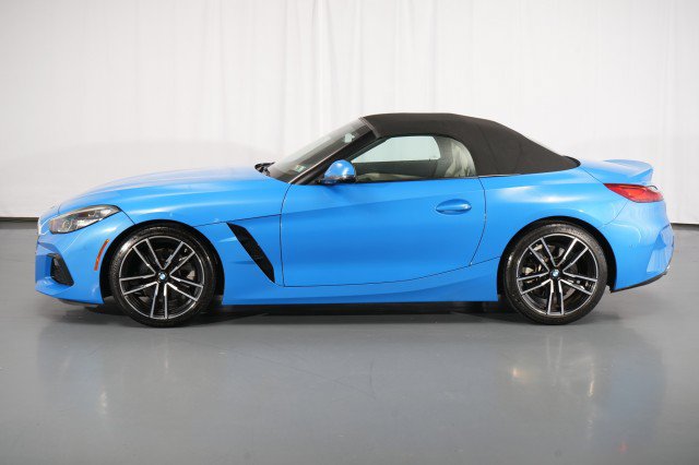 Used 2020 BMW Z4 sDrive30i w/ M Sport Package RWD image 3