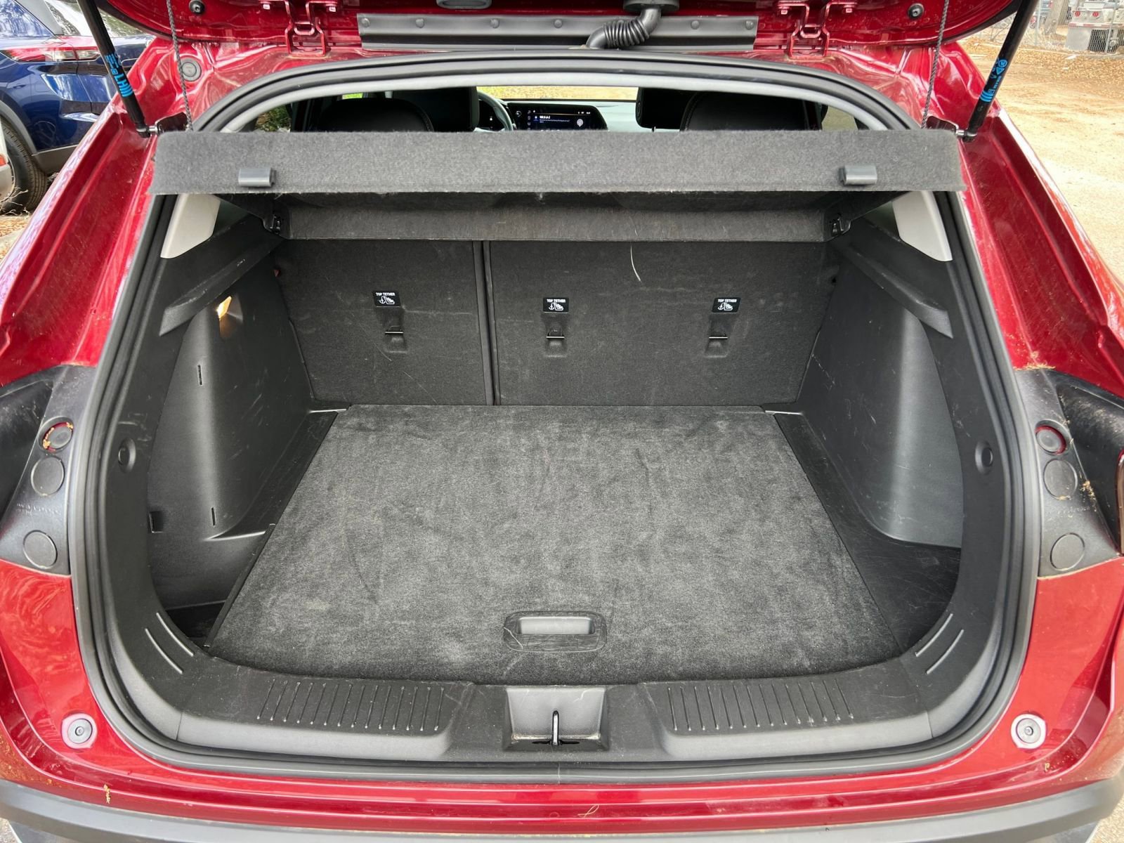 Used 2025 Chevrolet Trax LT FWD image 28
