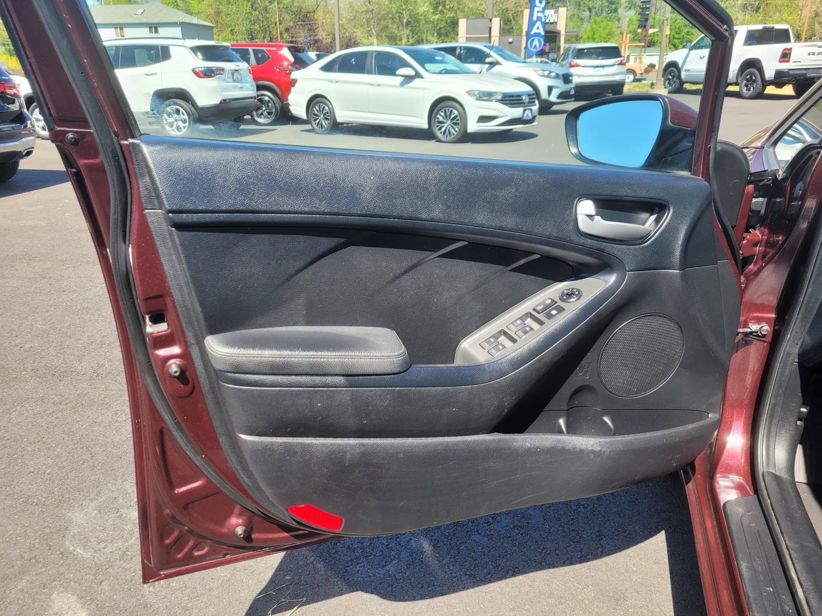 Used 2017 Kia Forte LX w/ LX Popular Package FWD image 12