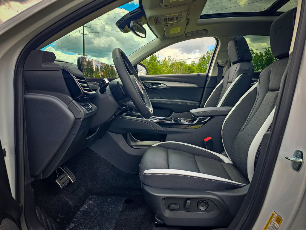 New 2026 Buick Envision Sport Touring AWD/4WD image 14