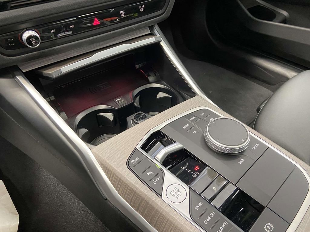 Used 2025 BMW 330i xDrive Sedan w/ Convenience Package image 25