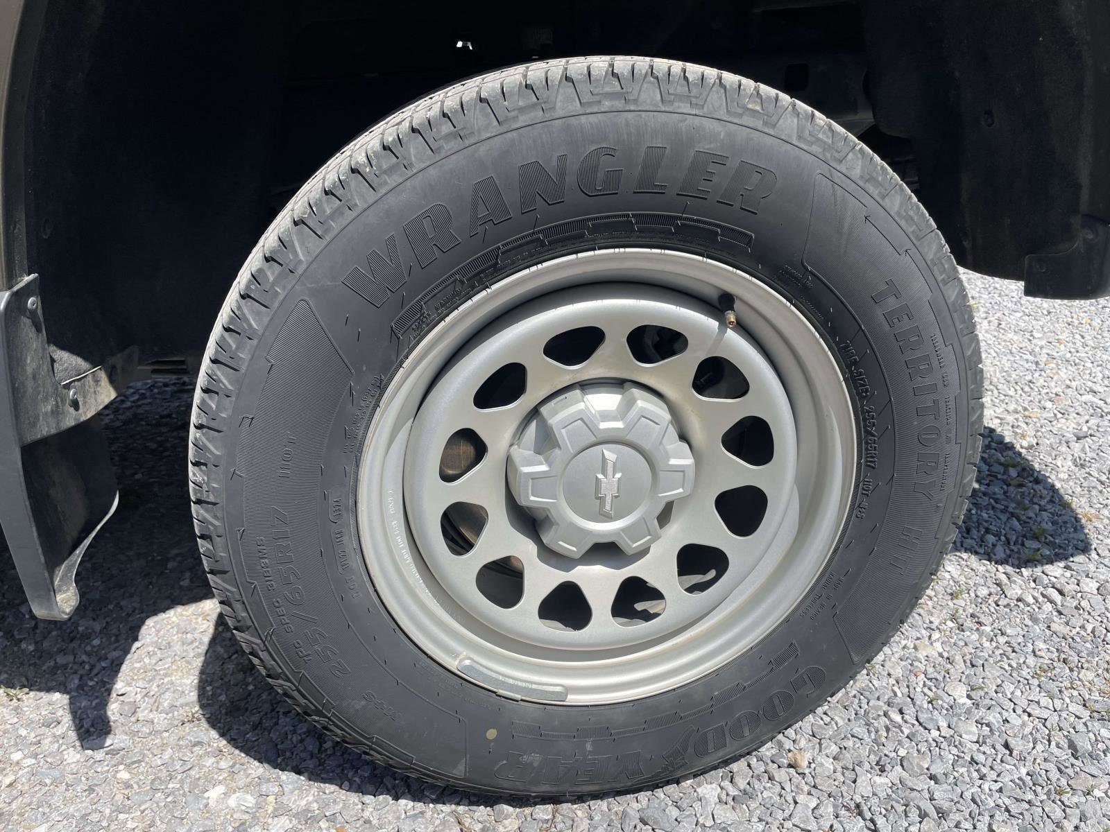 Used 2024 Chevrolet Colorado W/T image 7