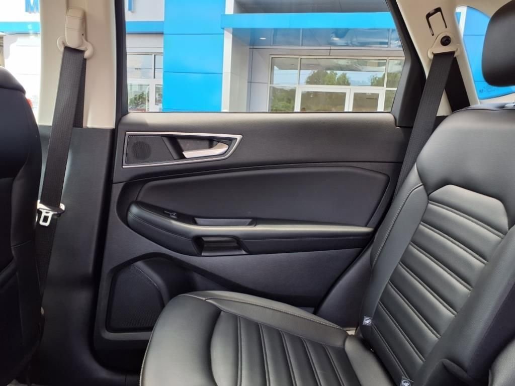 Used 2024 Ford Edge SEL image 28