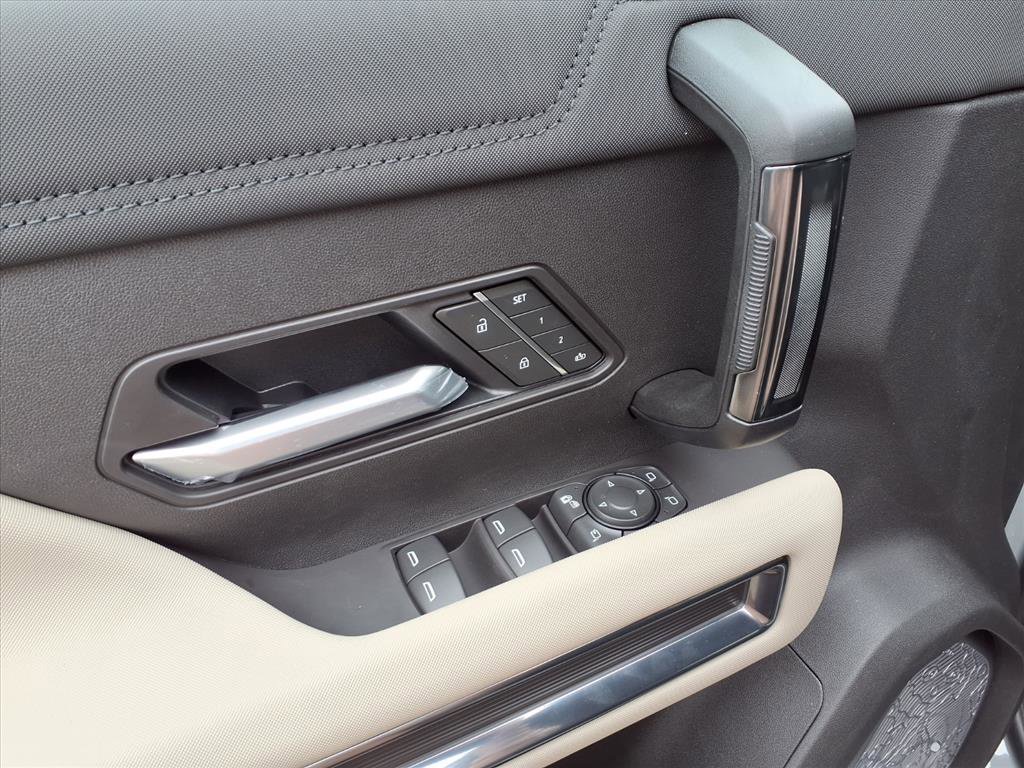 Used 2026 GMC Hummer EV SUV image 15