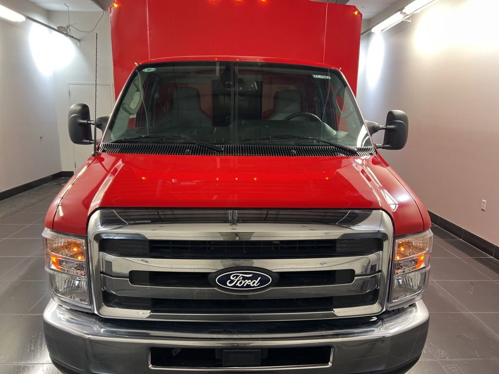 New 2026 Ford E-350 and Econoline 350 Super Duty w/ Power Equipment Group image 2