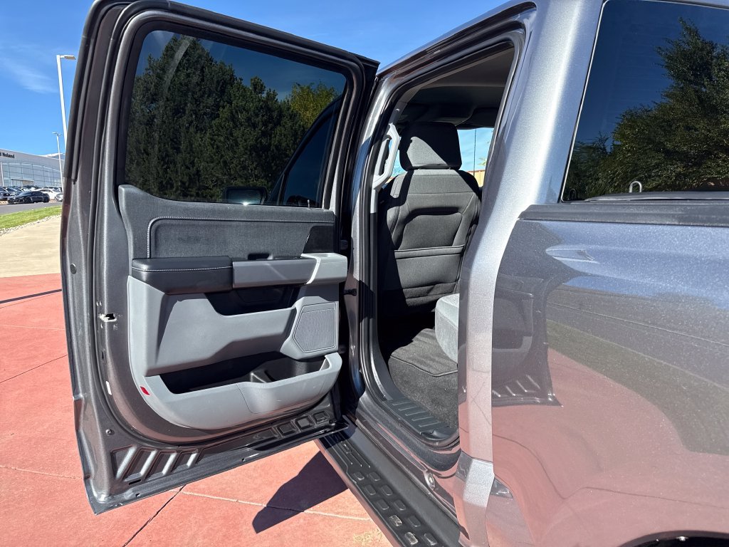 Used 2023 Ford F150 Lightning XLT AWD/4WD image 19