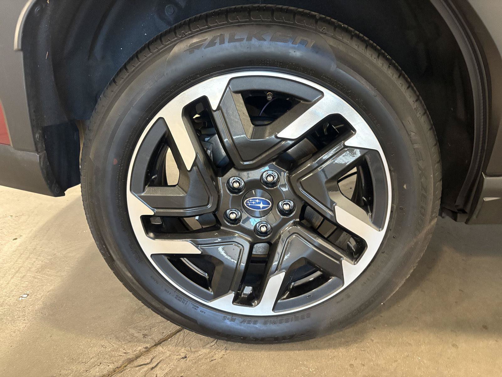 Used 2025 Subaru Forester Limited AWD/4WD image 52