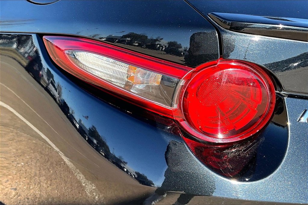 Used 2016 MAZDA MX-5 Miata Grand Touring image 27