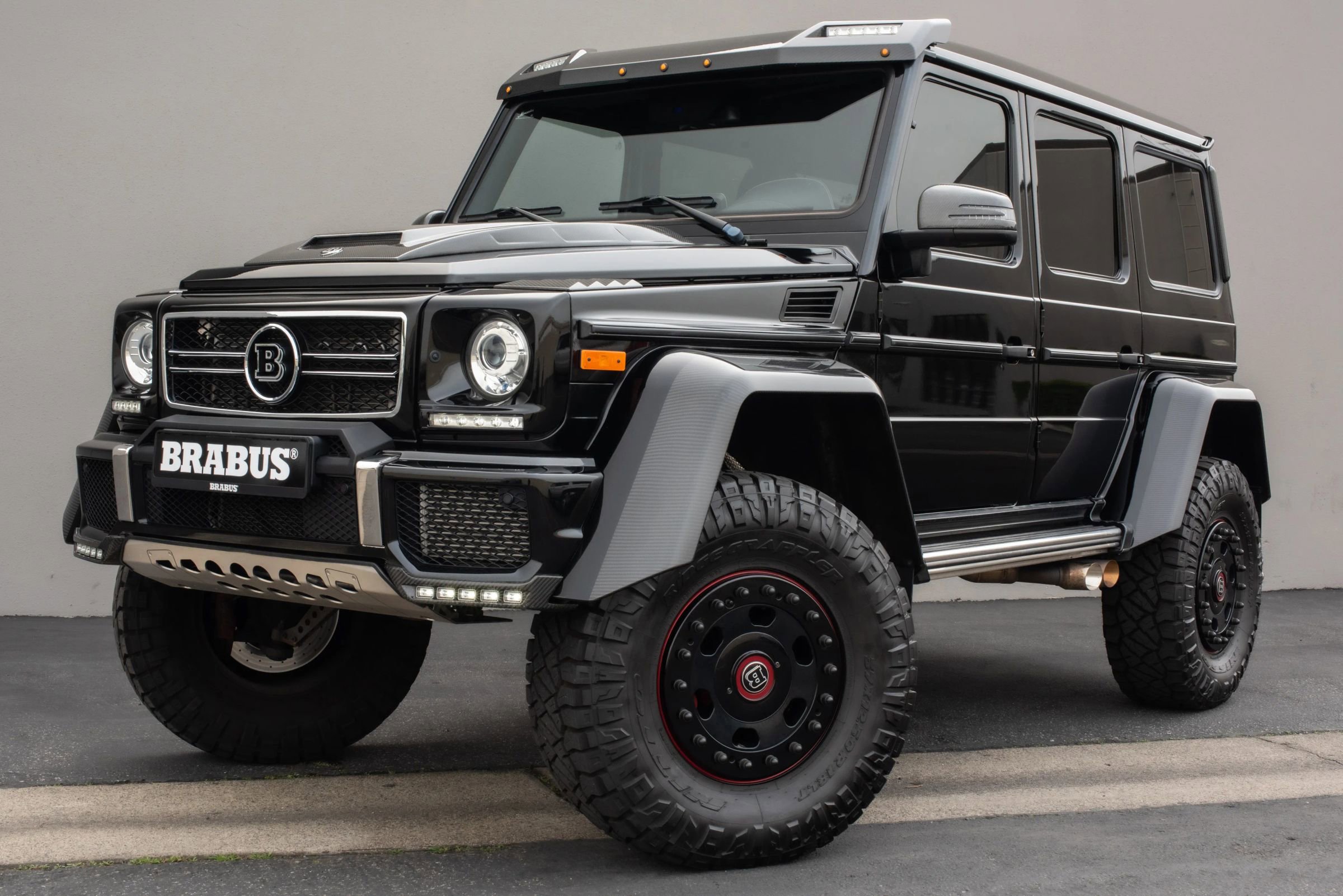 Used 2017 Mercedes-Benz G 550 Squared image 1
