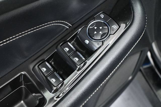Used 2016 Ford Edge Titanium w/ Technology Package AWD/4WD image 14