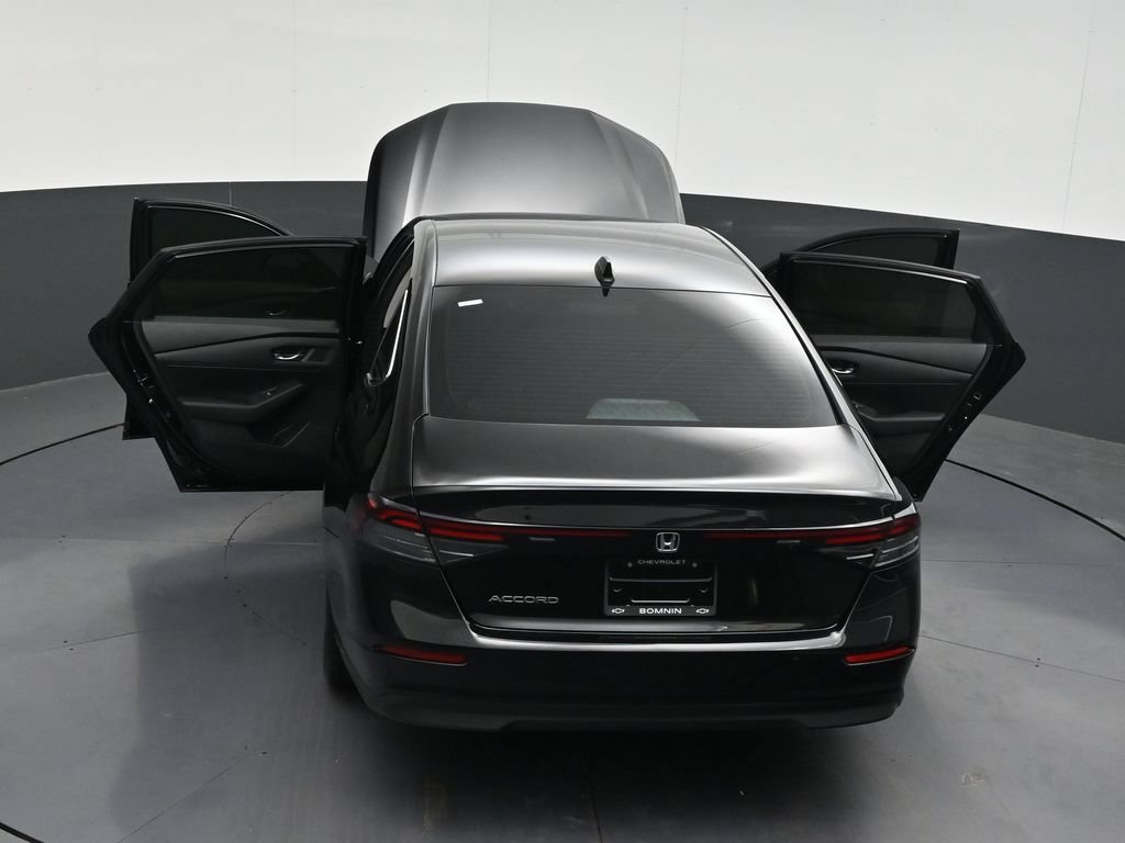 Used 2023 Honda Accord LX image 38