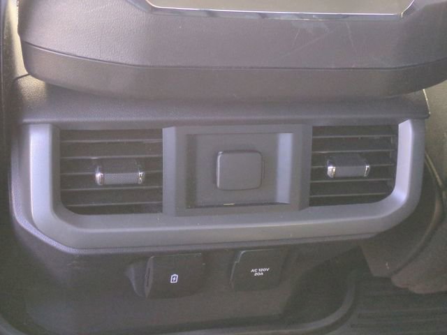 Used 2022 Ford F150 Lariat image 30