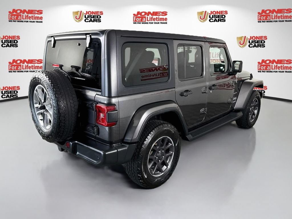 Used 2018 Jeep Wrangler Unlimited Sahara AWD/4WD image 16