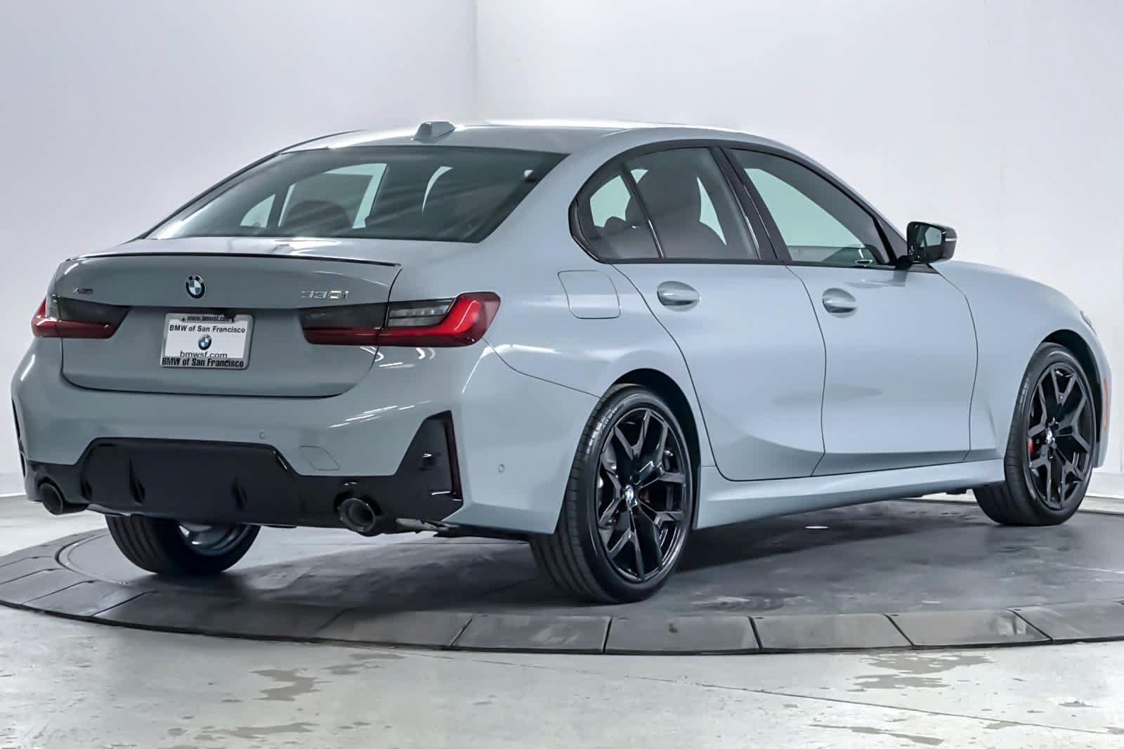 New 2026 BMW 330i xDrive Sedan AWD/4WD image 2