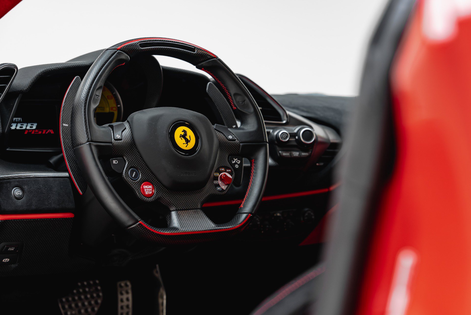 Used 2019 Ferrari 488 Pista Coupe RWD image 45