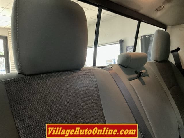 Used 2016 RAM 1500 Big Horn AWD/4WD image 32