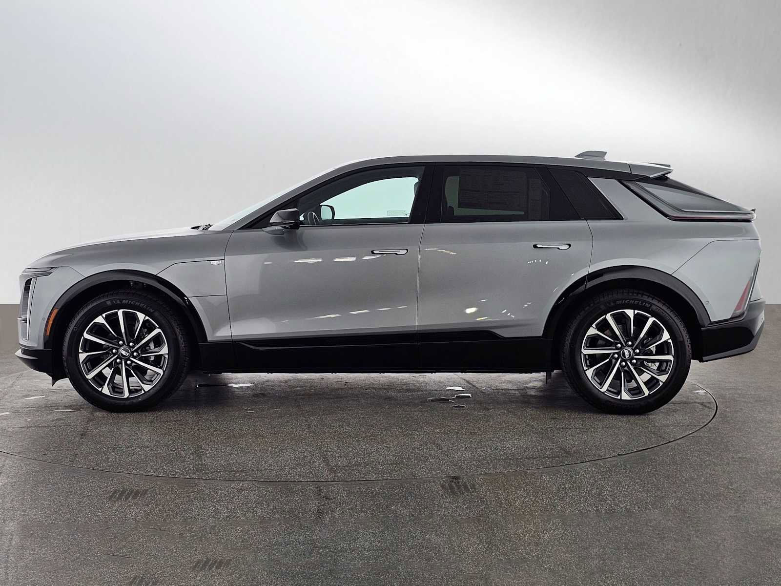 New 2026 Cadillac Lyriq Sport image 6