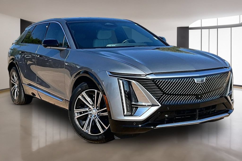 Used 2024 Cadillac Lyriq Luxury AWD/4WD image 11