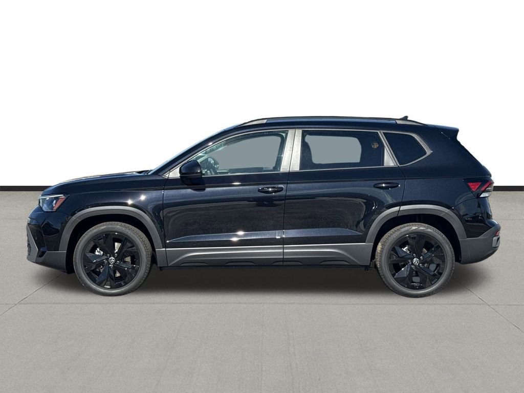 New 2026 Volkswagen Taos SE image 8