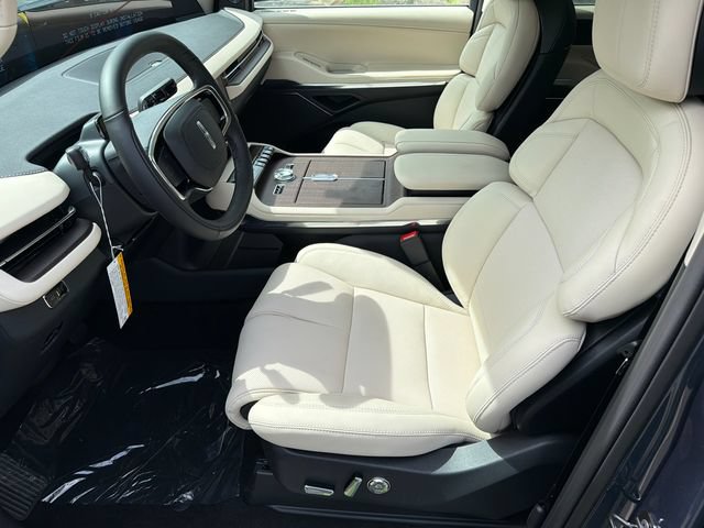 New 2027 Lincoln Navigator Premiere AWD/4WD image 12