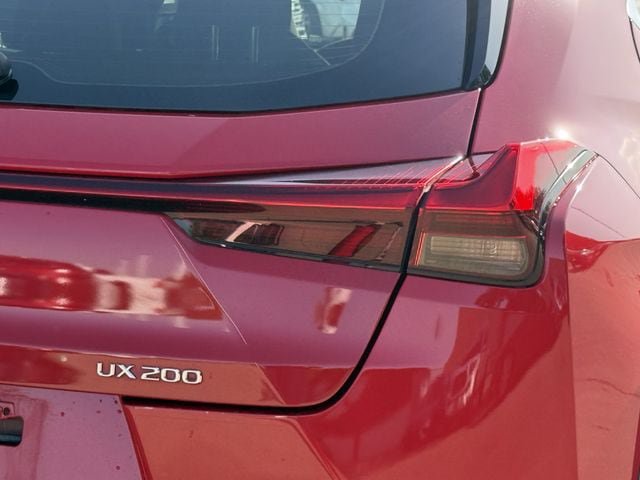 Used 2019 Lexus UX 200 F Sport FWD image 6