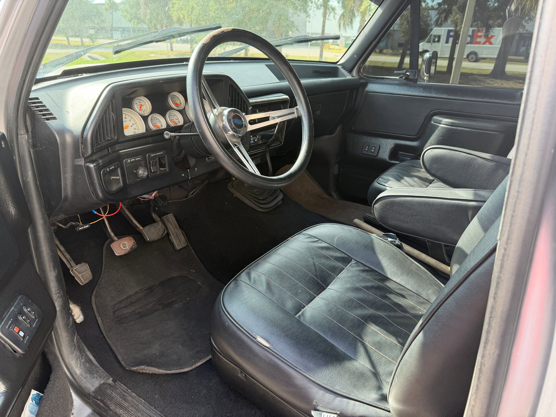 Used 1990 Ford Bronco AWD/4WD image 6