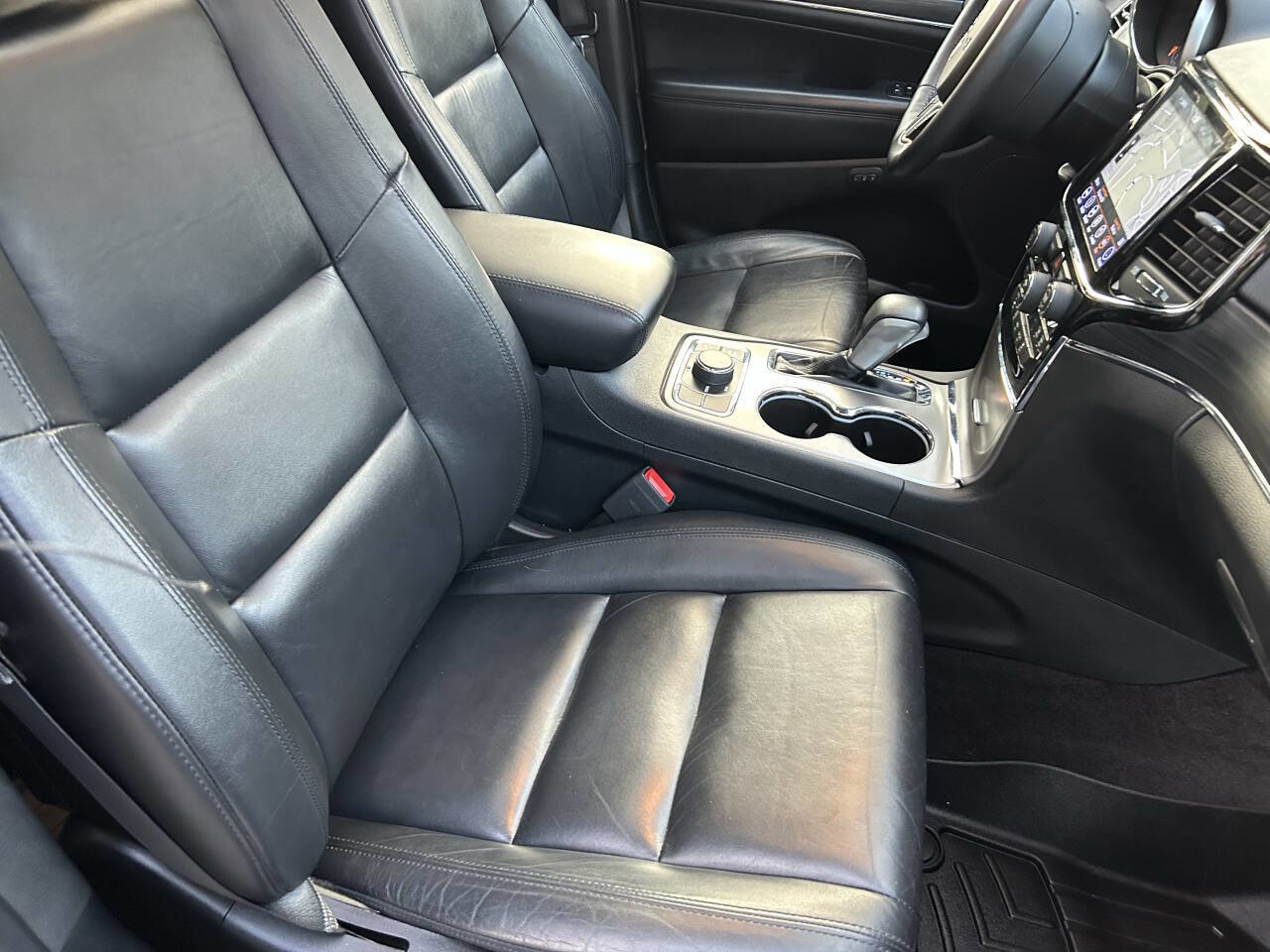 Used 2019 Jeep Grand Cherokee Limited AWD/4WD image 29
